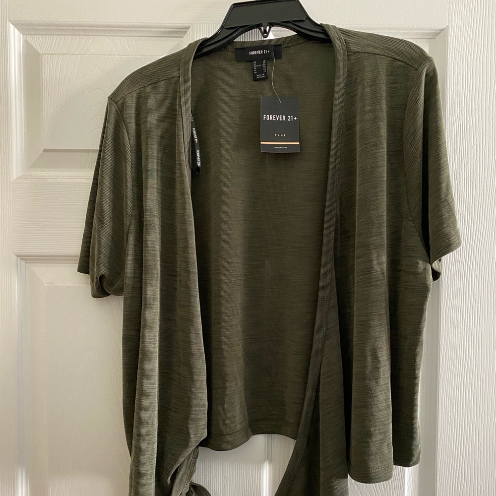 Plus size forever 21top